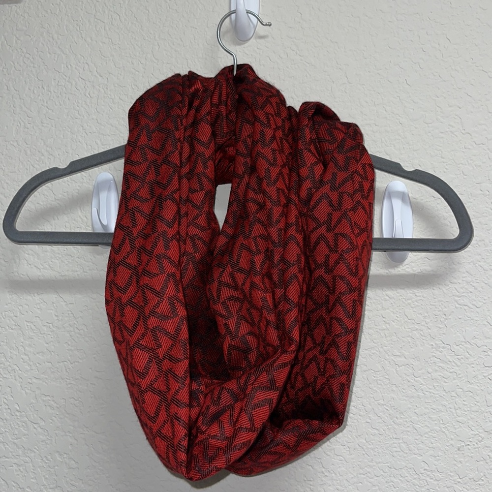 Michael Kors scarf- black and red